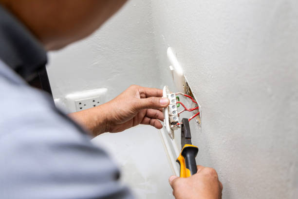 Electrical Outlet Repair in Excelsior Springs, MO